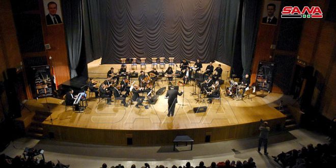 فرقة موزاييك تتألق على مسرح دار الثقافة في حمص